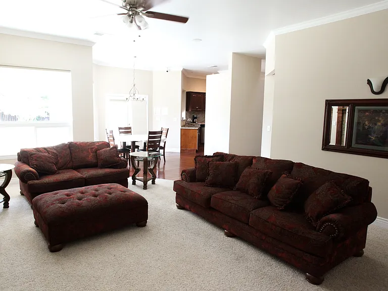 11601 Palm Ave — Photo 3
