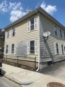 27 Lyon St, Worcester, MA, 01604