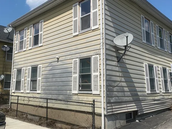 27 Lyon St, Worcester, MA 01604