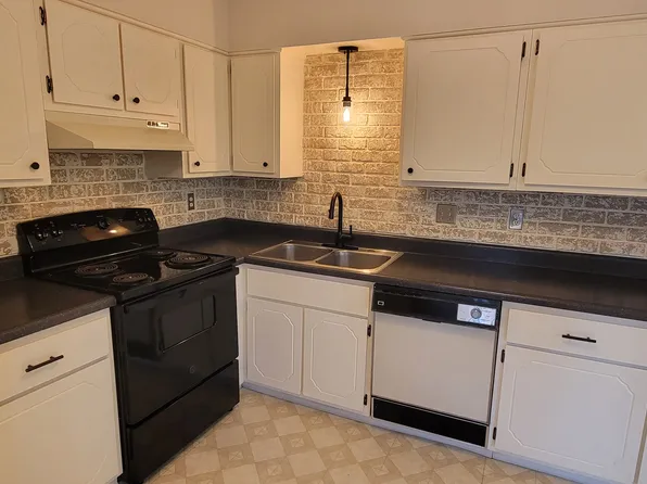 2562 Grayland Walk, Saint Louis, MO 63129