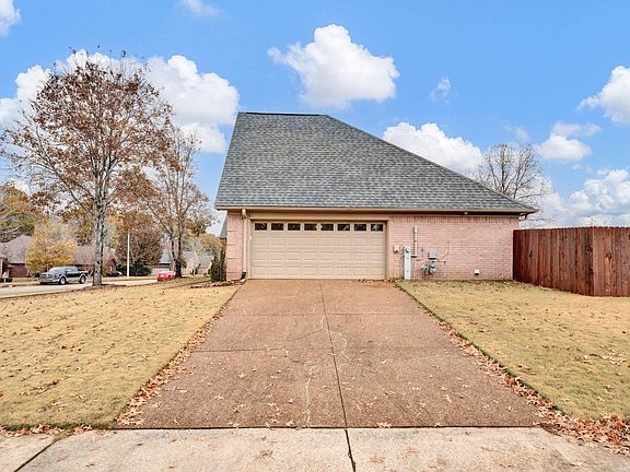 3rd image of 5198 Jeffrey Keith Dr