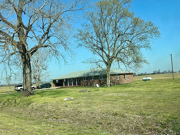 2nd image of 1034 Lawnbird Rd