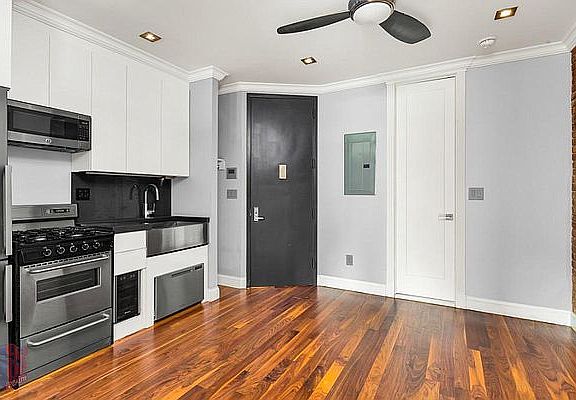 4th image of 16 E 116th St APT 4C