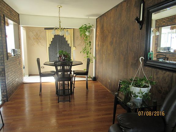 3rd image of 4285 188th St
