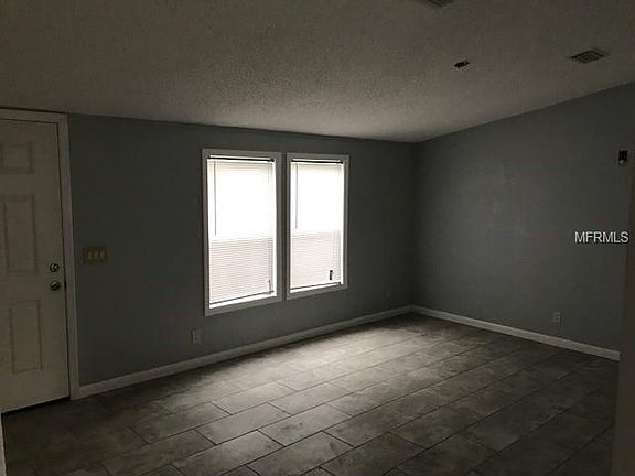 5th image of 15413 Bermondsey St