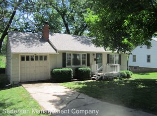 5127 Maple Ave, Roeland Park, KS 66202