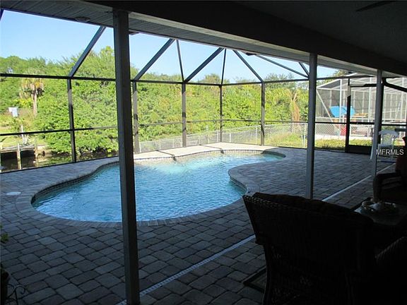 4th image of 749 Clearview Dr