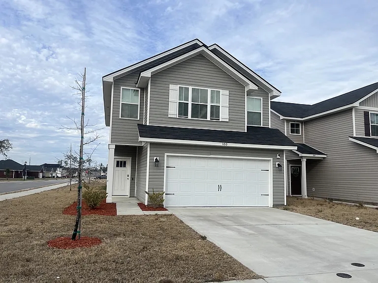 100 Centennial Ct — Photo 1