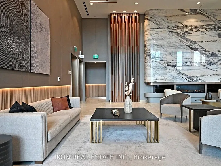 1100 Sheppard Ave W #Penthouse 07 — Photo 4