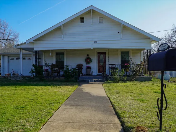 111 W 3rd St, Keene, TX 76059