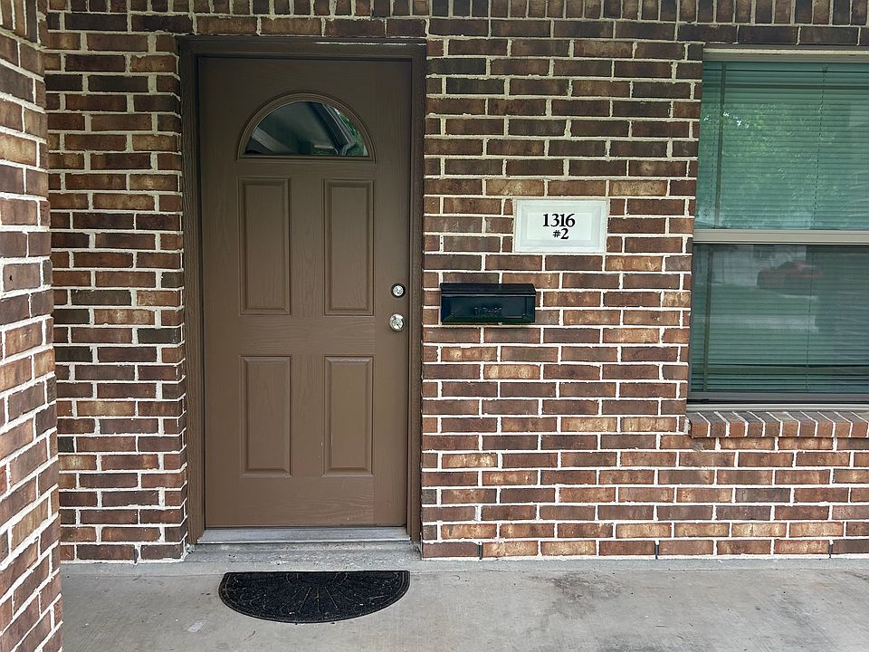 1st image of 1316 Meadowview Dr #2