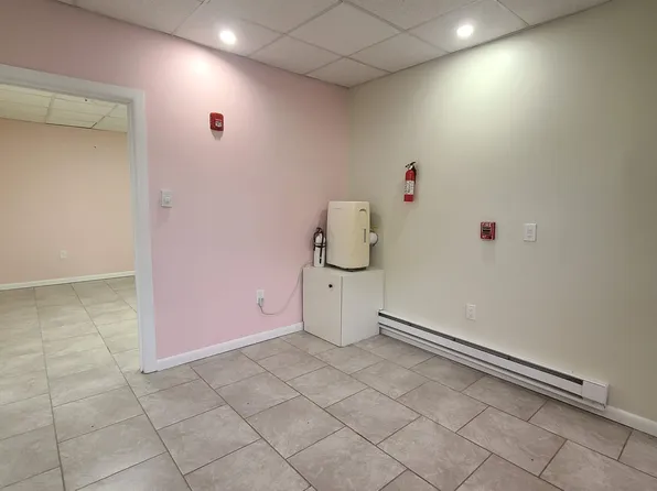 3712 Kennedy Boulevard image 4 of 22