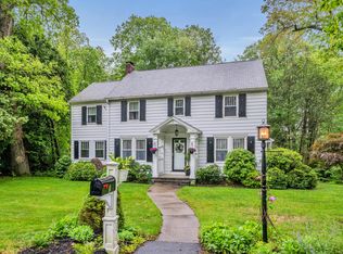 1 Stevens Rd, Middlebury, CT 06762