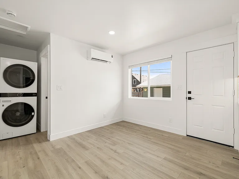 3205 W Anderson St — Photo 15