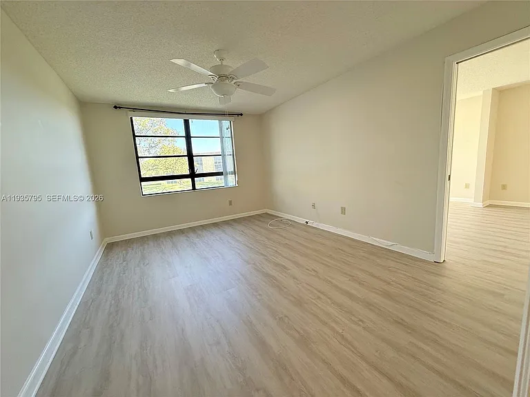 10426 E Clairmont Cir #212 — Photo 15