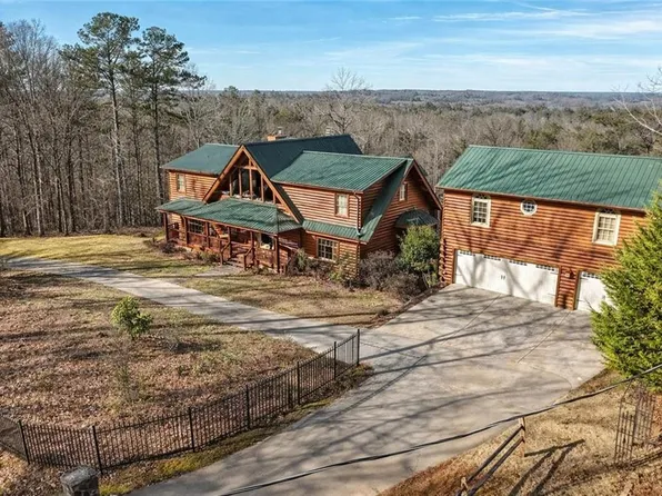 221 Laurel Cir, Dahlonega, GA 30533
