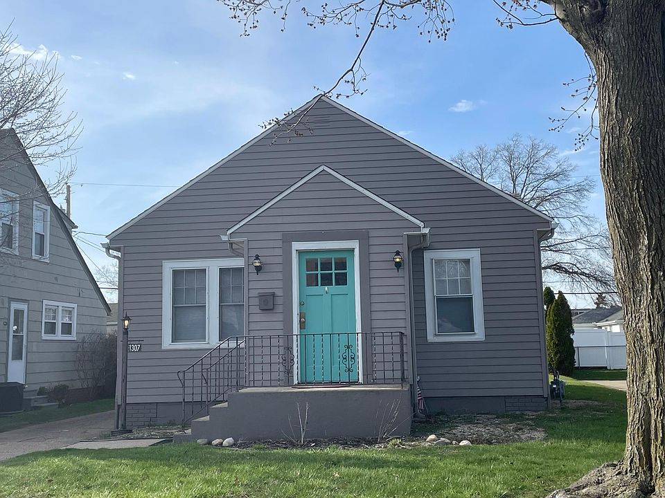 1st image of 1307 Longfellow Ave
