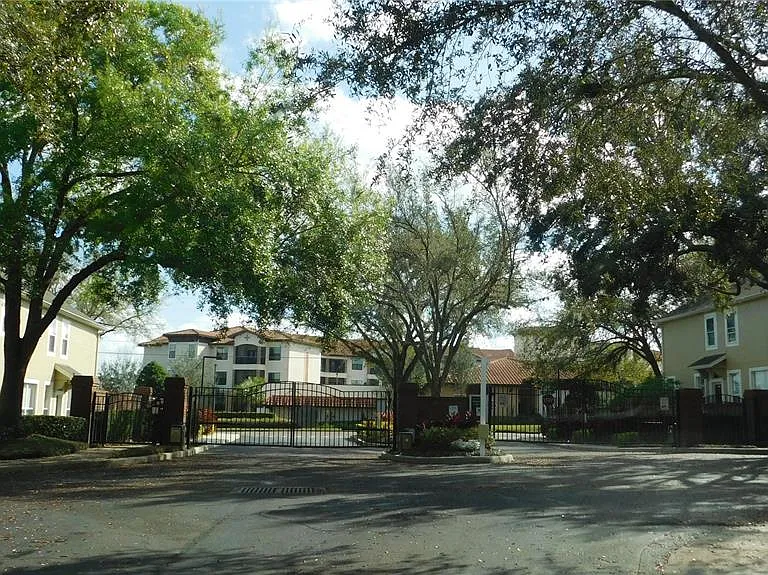 1508 Florentino Ln — Photo 6