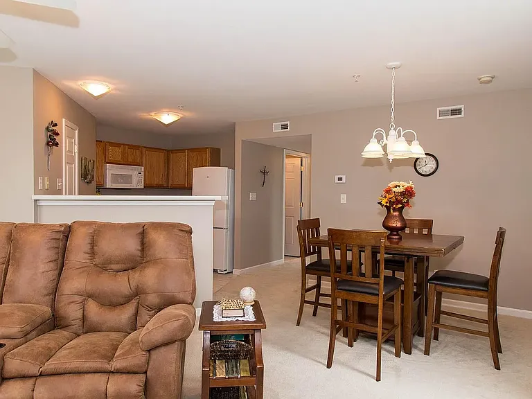 636 Homerun Dr — Photo 5