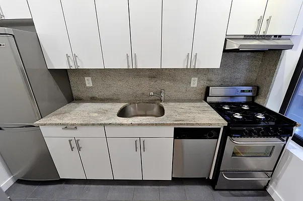 Rented by Aether Property Group | media 16