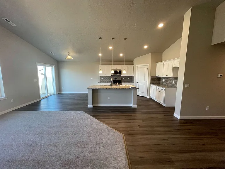 10371 Longtail Dr — Photo 6