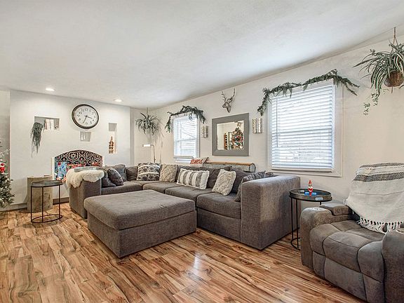 2nd image of 26947 Aspenwood Dr