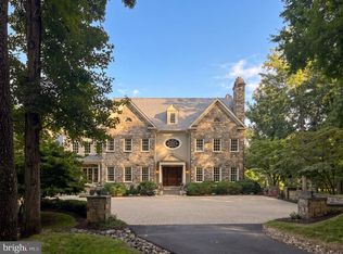 558 Innsbruck Ave, Great Falls, VA 22066