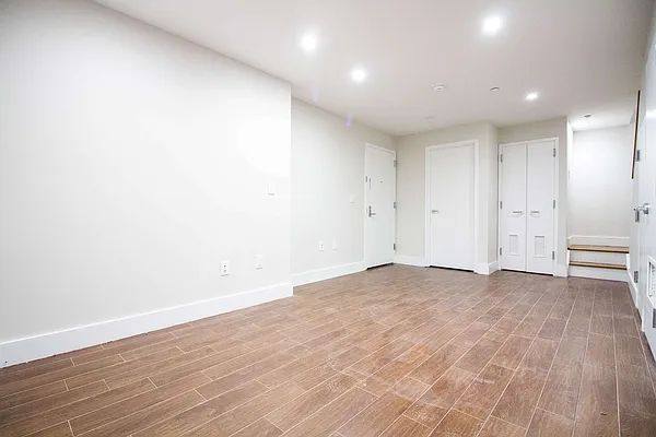 Rented by Nooklyn NYC LLC | media 33