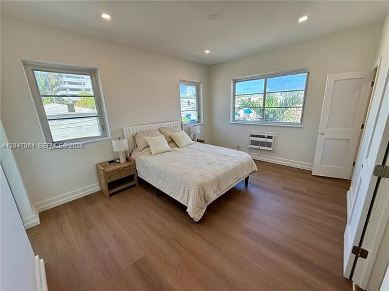 1535 West Ave #CU-4 — Photo 18