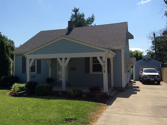 Detached single car garage