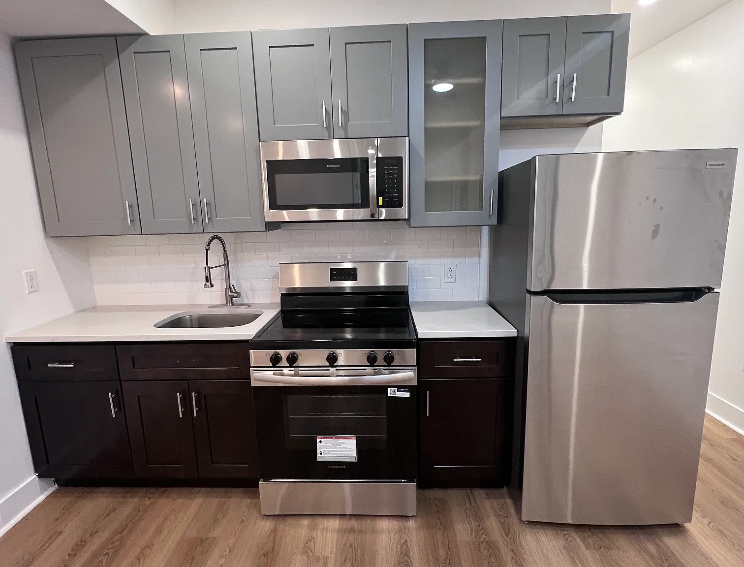 3 bed, 1100 sqft, $2,600 — Photo 4