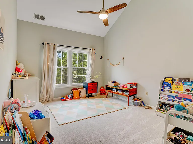 10219 Aspen Willow Dr — Photo 16
