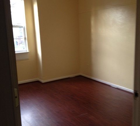 3rd image of 2420 West Ave