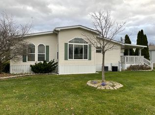 305 Pansey Ln, Matteson, IL 60443