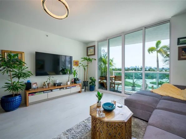 7900 Harbor Island Dr APT 611, North Bay Village, FL 33141