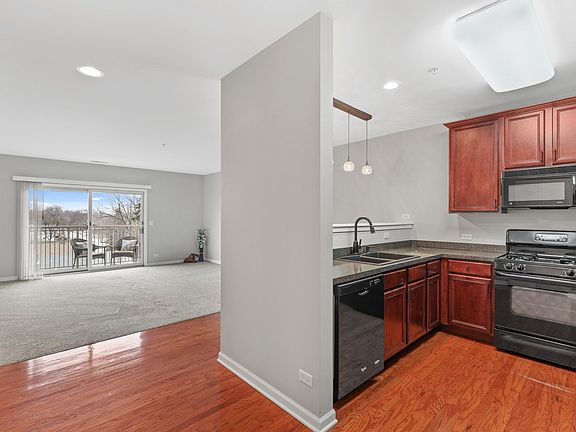 4th image of 9440 S 51st Ave APT 414