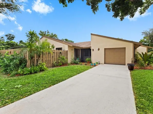 901 NW 26th Ave, Delray Beach, FL 33445