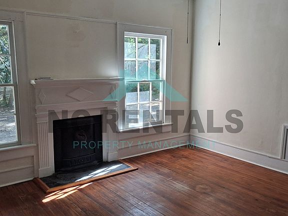 4th image of 307 N Parker St #305