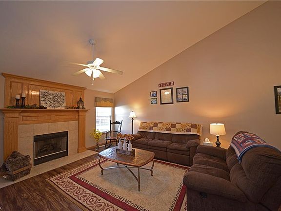 4th image of 4195 Glenbriar Dr