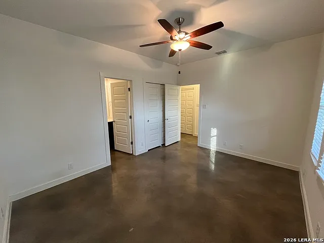 1146 N Olive St — Photo 15