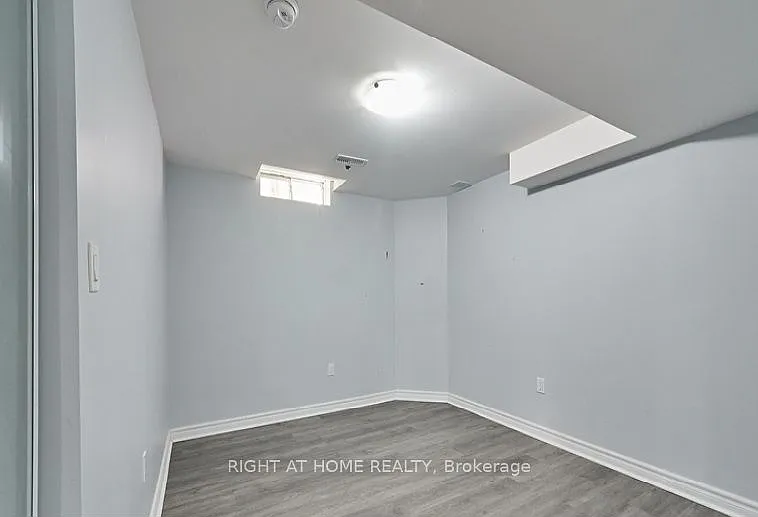 117 Hibbard Dr #BASEMENT — Photo 3