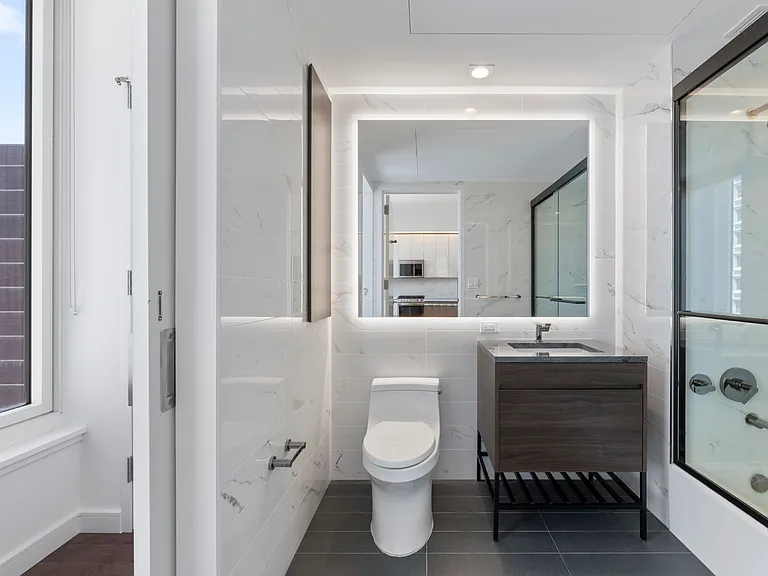 232 E 54th St #25B — Photo 8
