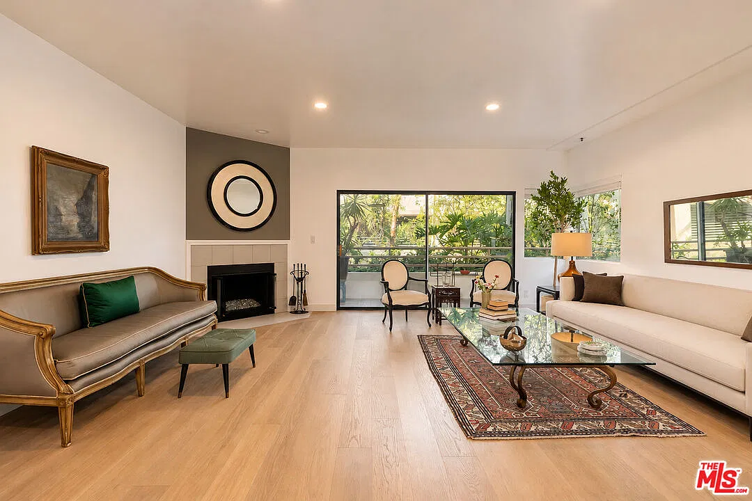 10475 Ashton Ave — Photo 3