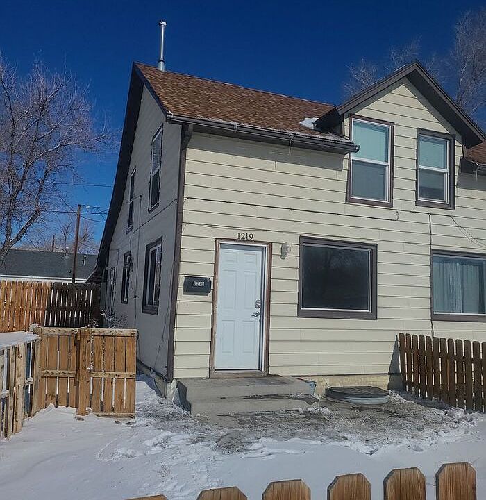 1st image of 1219 9th St #A