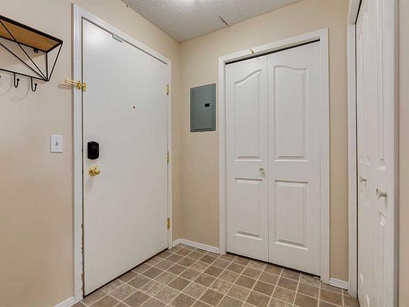 2nd image of 1000 NE Citadel Meadow Point NW #312