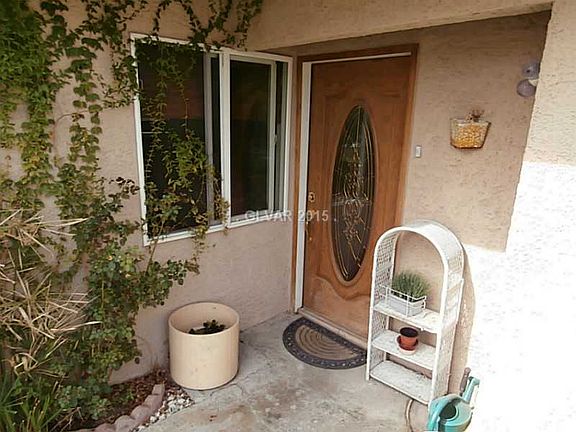 5th image of 4704 Heidi Cir