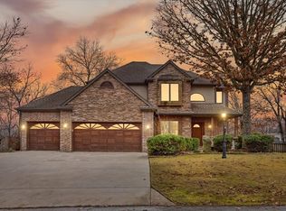 8954 Pikes Peak Rd, Rogers, AR 72756