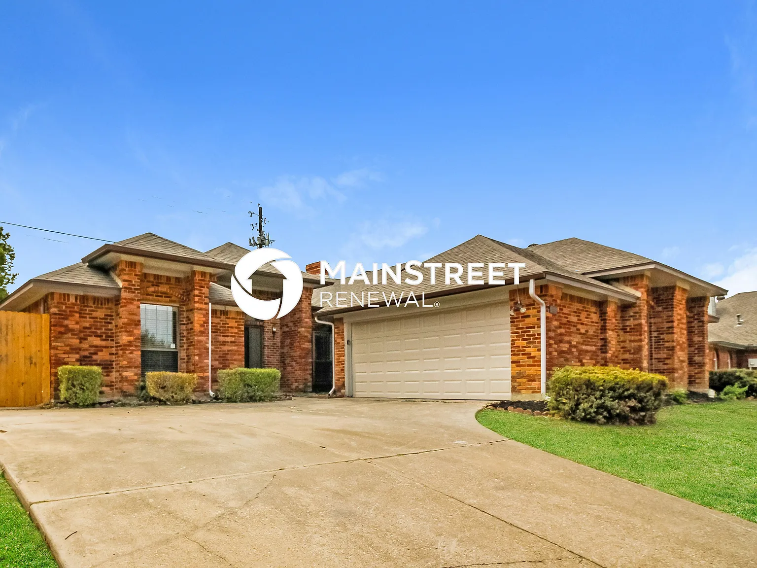 2102 Monterrey Pl — Photo 3