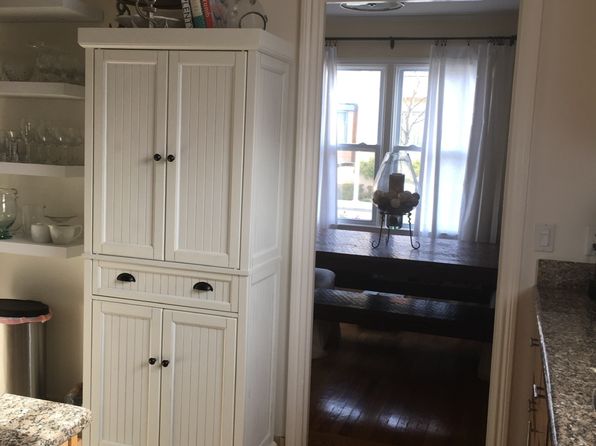 32 McAker Ct #32