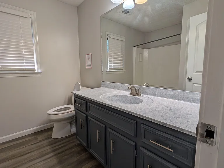 Summie Dr SW — Photo 3